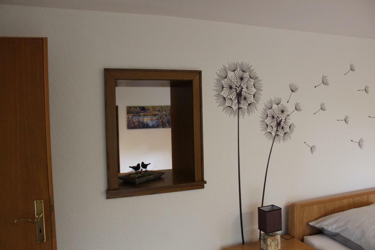 Ferienwohnung&Gästezimmer Schrichten Schmallenberg Exterior foto