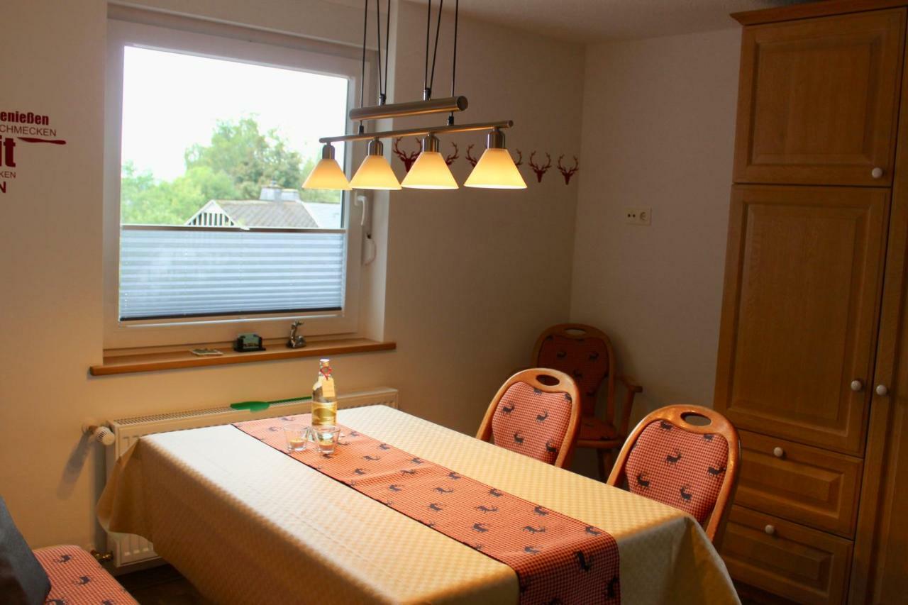 Ferienwohnung&Gästezimmer Schrichten Schmallenberg Exterior foto
